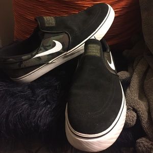 Nike Men's Black Camo Zoom Stefan Janoski Slip-on